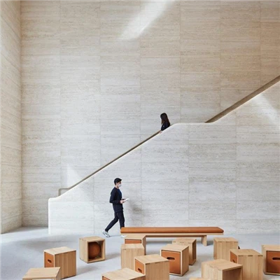 Текстура унутрашње и спољашње зидне облоге од травертина